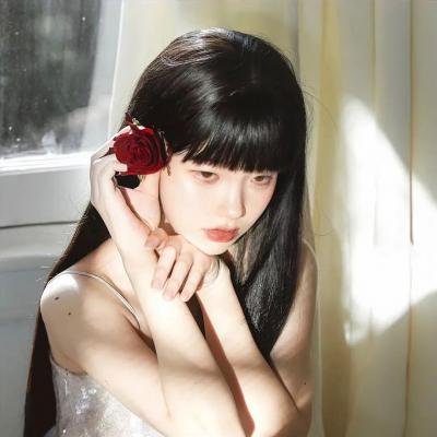 对她说